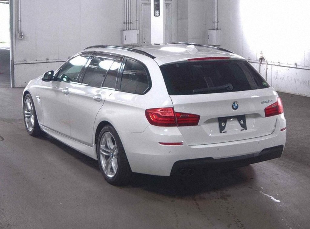 Used BMW 5 Series 2016 for sale - 76840857: Photo 2