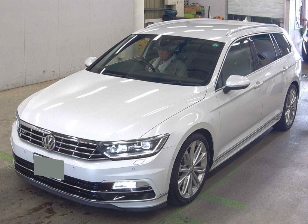 Used Volkswagen Passat 2017 for sale - 76840930: Photo 2
