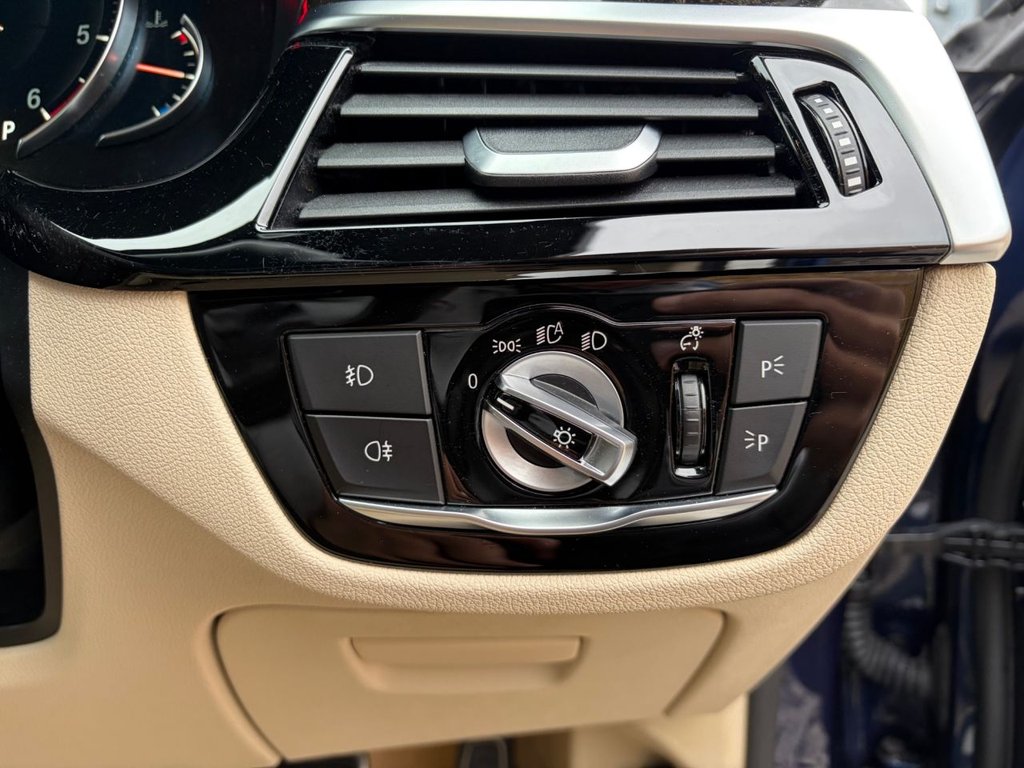 Used BMW 5 Series 2017 for sale - 76123643: Photo 28