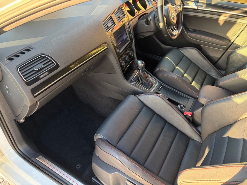 Used Volkswagen Golf 2014 for sale - 76724272: Photo 12