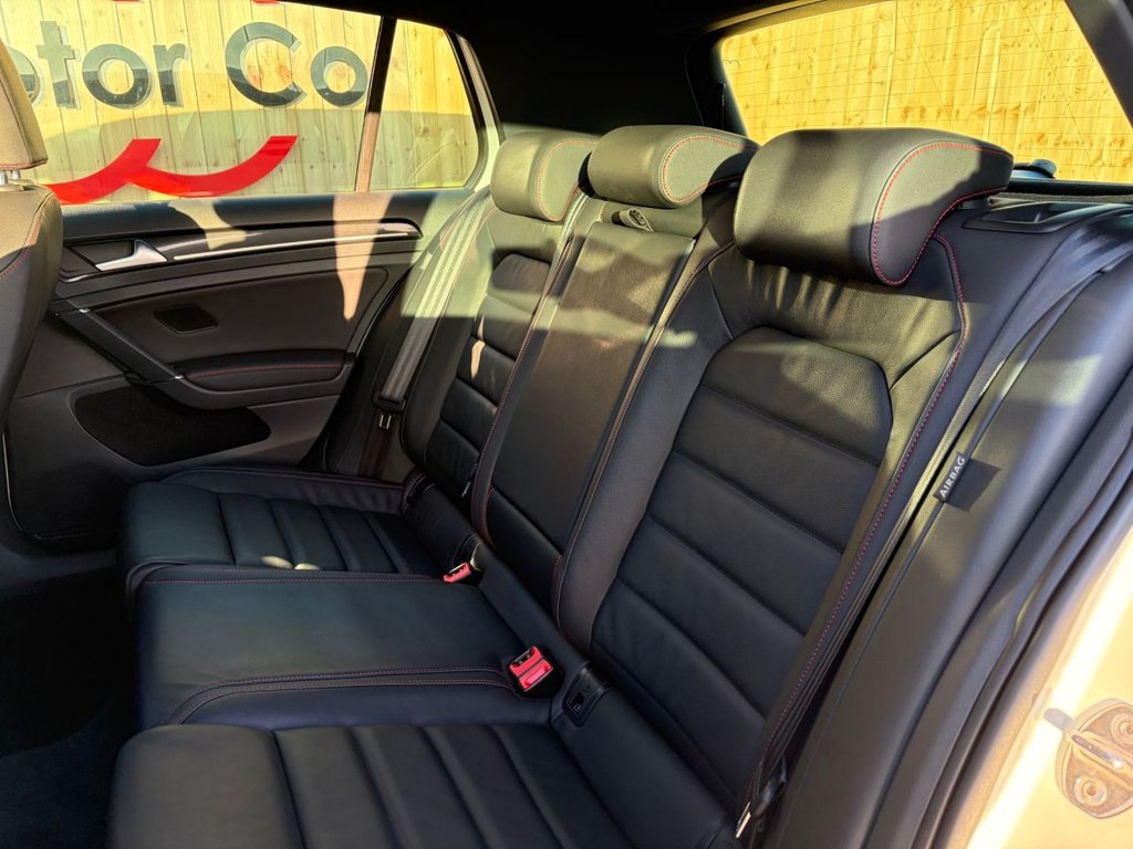 Used Volkswagen Golf 2014 for sale - 76724272: Photo 15