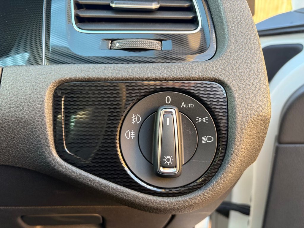 Used Volkswagen Golf 2014 for sale - 76724272: Photo 18