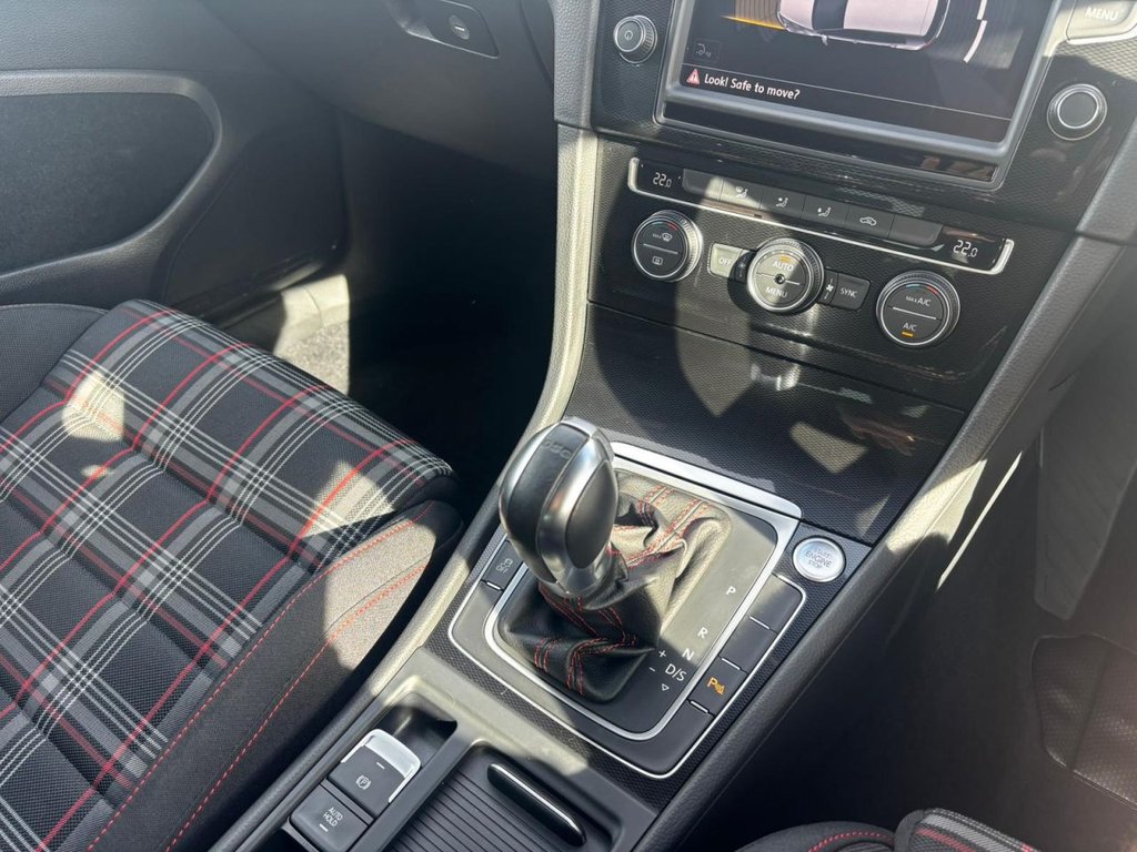 Used Volkswagen Golf 2016 for sale - 76118741: Photo 11