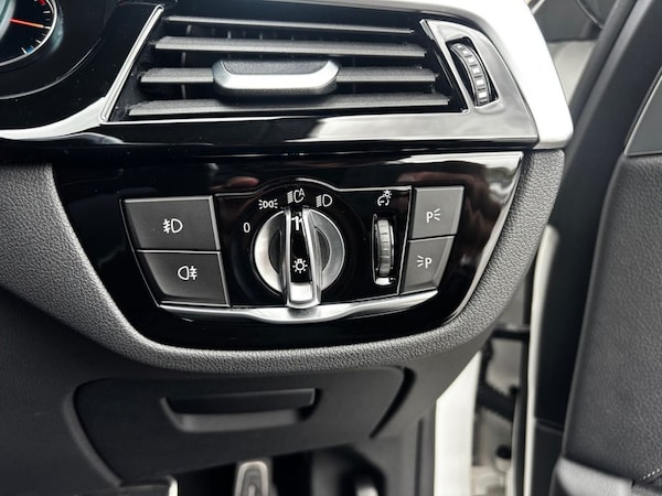 Used BMW 5 Series 2017 for sale - 76118516: Photo 25