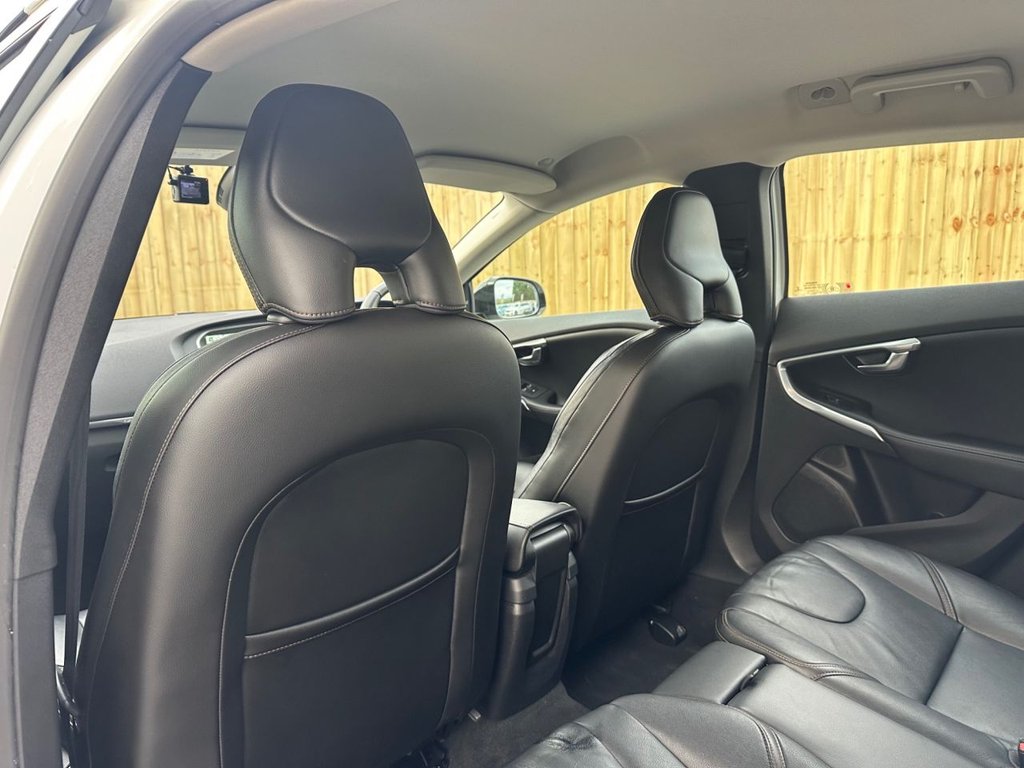 Used Volvo V40 Cross Country 2016 for sale - 76118488: Photo 19