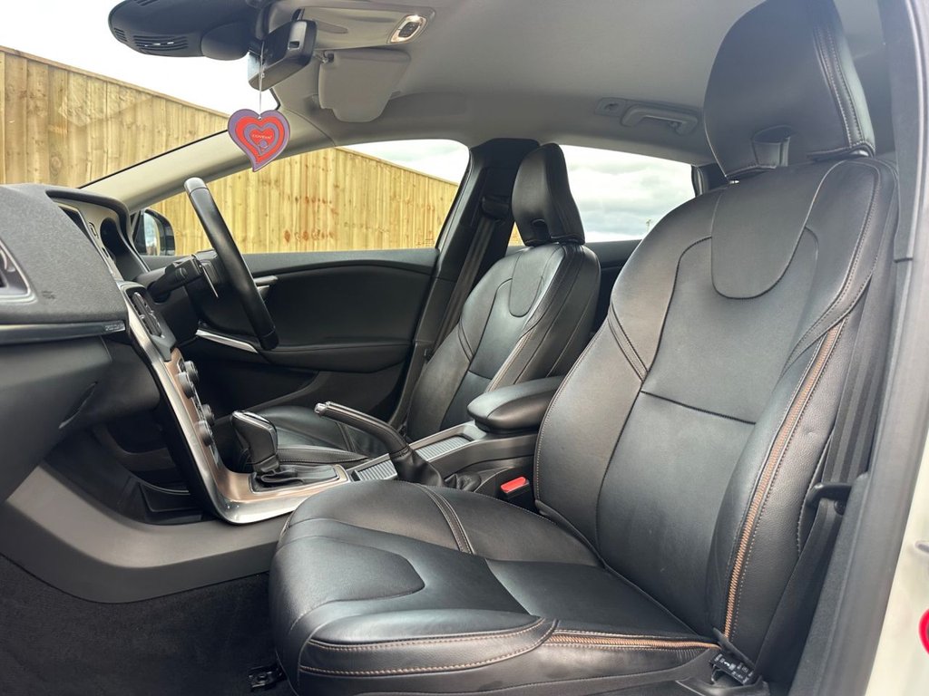 Used Volvo V40 Cross Country 2016 for sale - 76118488: Photo 21