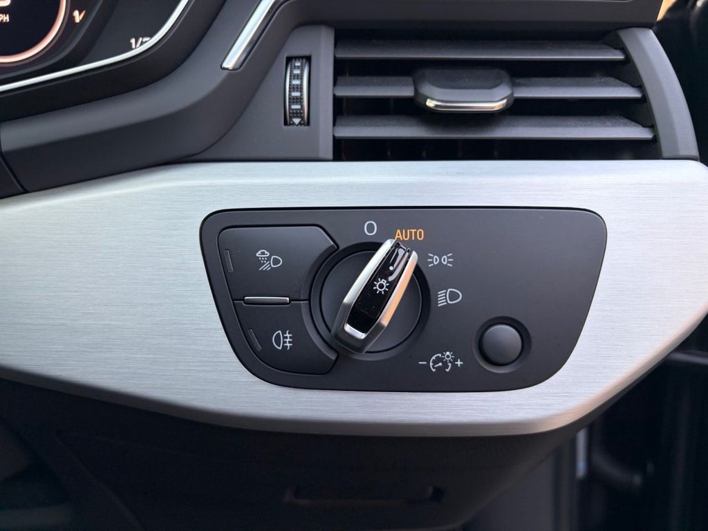 Used Audi A4 Avant 2017 for sale - 76841098: Photo 19