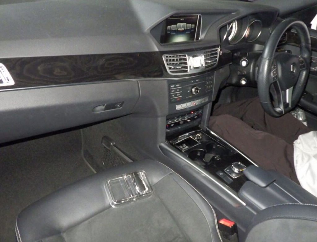 Used Mercedes-Benz E Class 2016 for sale - 76123648: Photo 2