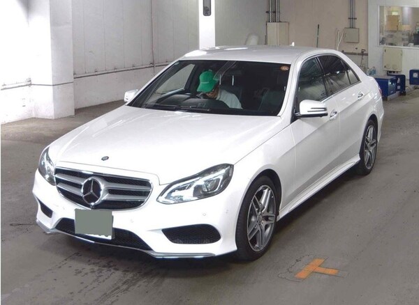 Used Mercedes-Benz E Class 2016 for sale - 76123648: Photo 2