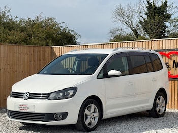 Used Volkswagen Touran 2012 for sale - 79345623: Photo