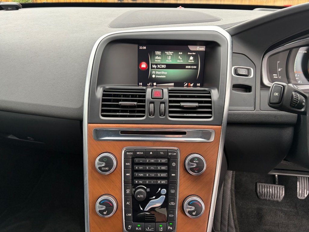 Used Volvo XC60 2016 for sale - 76840989: Photo 16