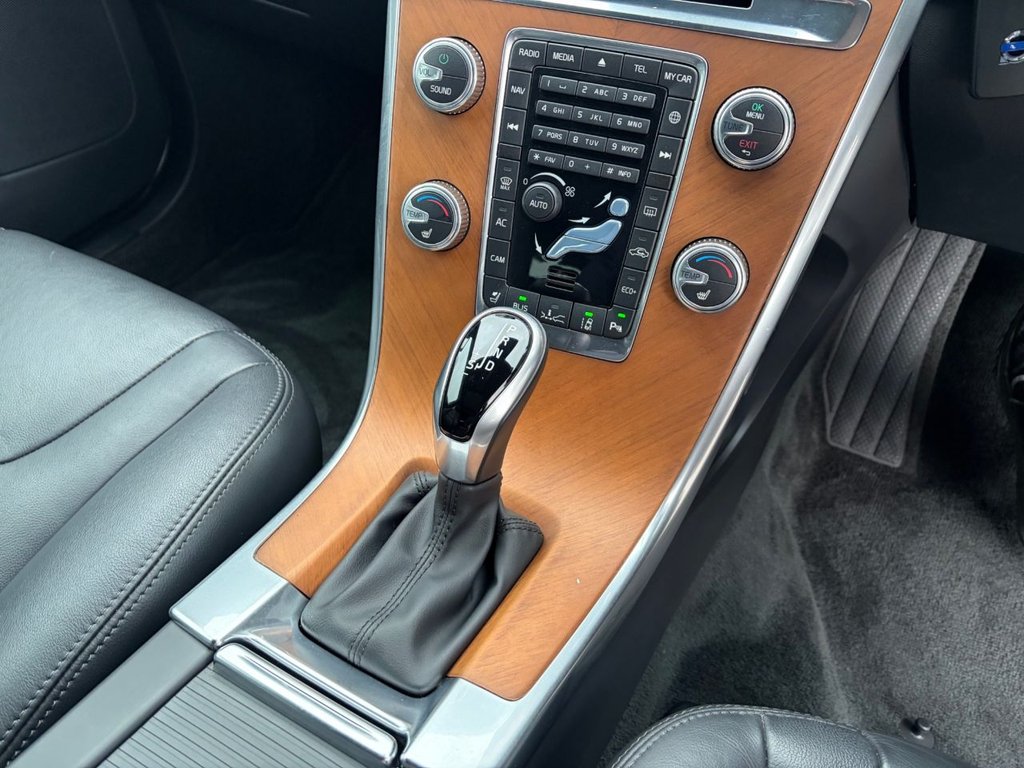 Used Volvo XC60 2016 for sale - 76840989: Photo 19