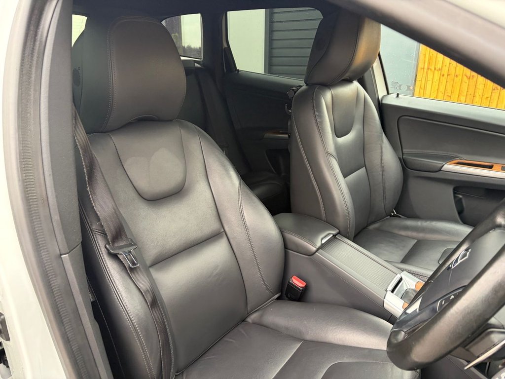 Used Volvo XC60 2016 for sale - 76840989: Photo 9