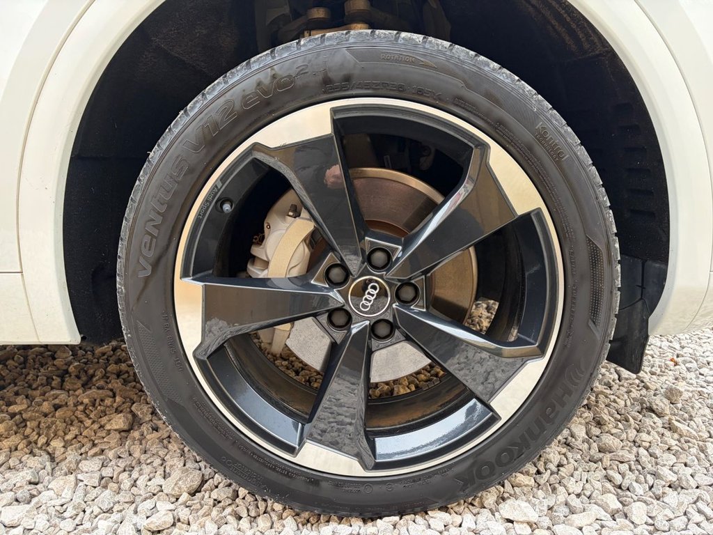 Used Audi Q5 2018 for sale - 76840906: Photo 32