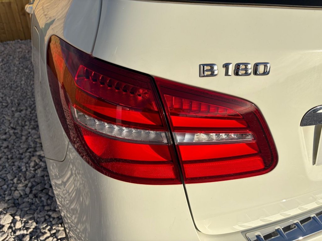 Used Mercedes-Benz B Class 2015 for sale - 76724411: Photo 12