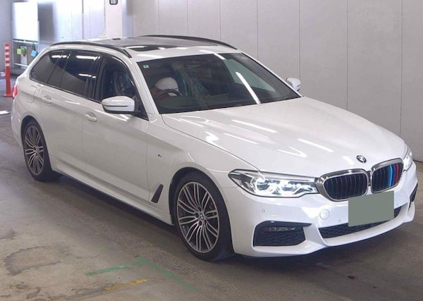 Used BMW 5 Series 2018 for sale - 76148053: Photo 1