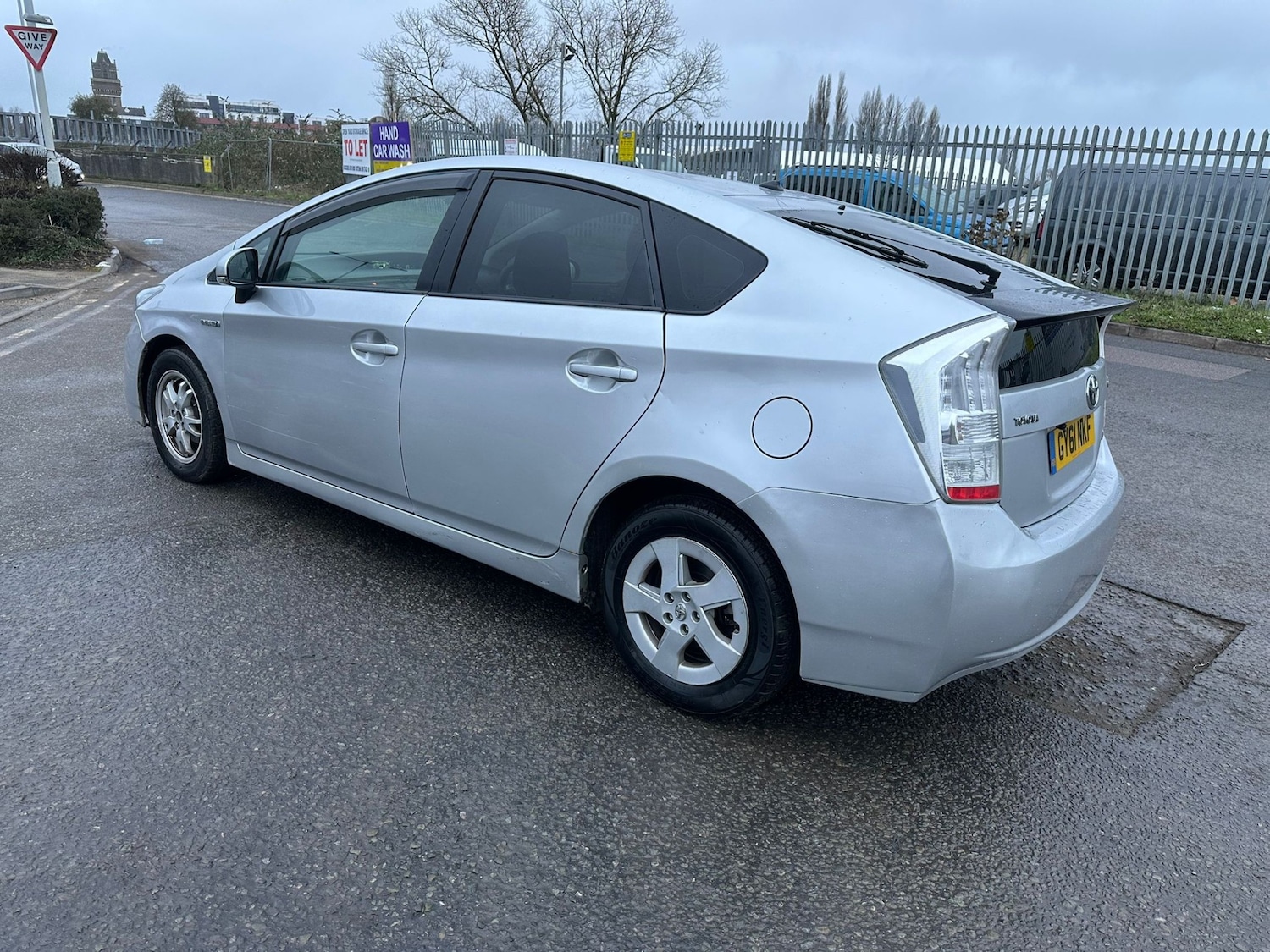Used Toyota Prius 2011 for sale - 76751469: Photo 4
