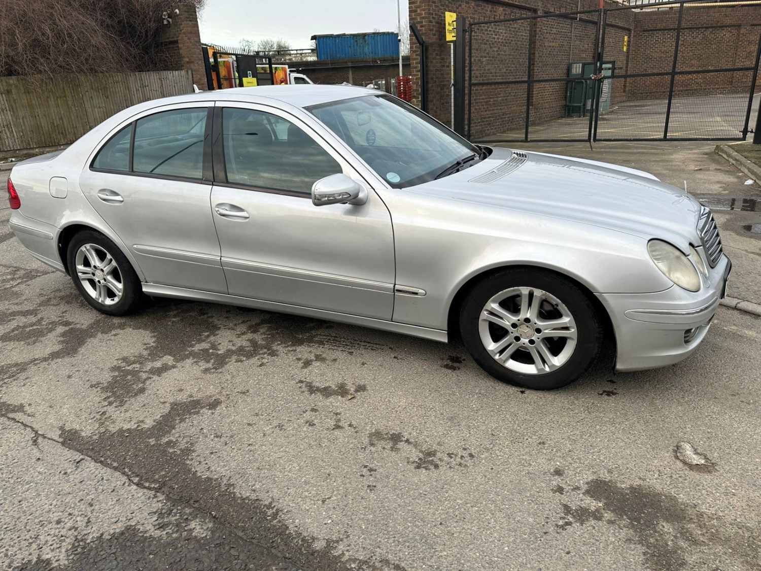 Mercedes-Benz E-Class 2007 (57) - E220 CDI Avantgarde 4dr Tip Auto - Image 10