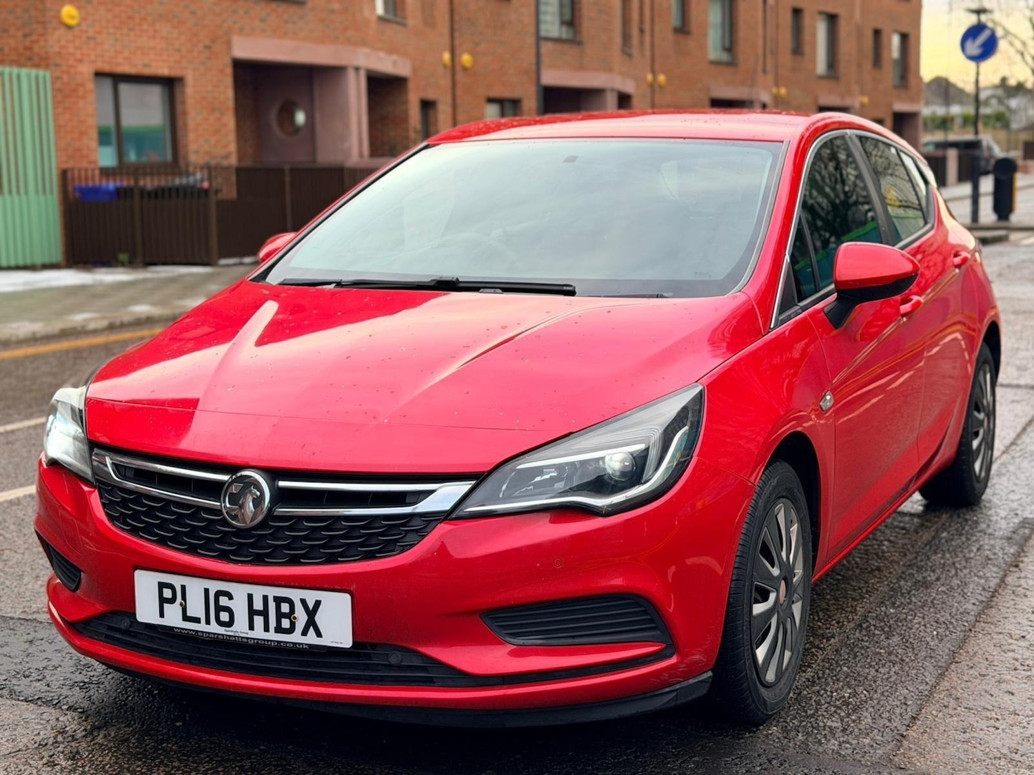 Used Vauxhall Astra 2016 for sale - 77435872: Photo 2
