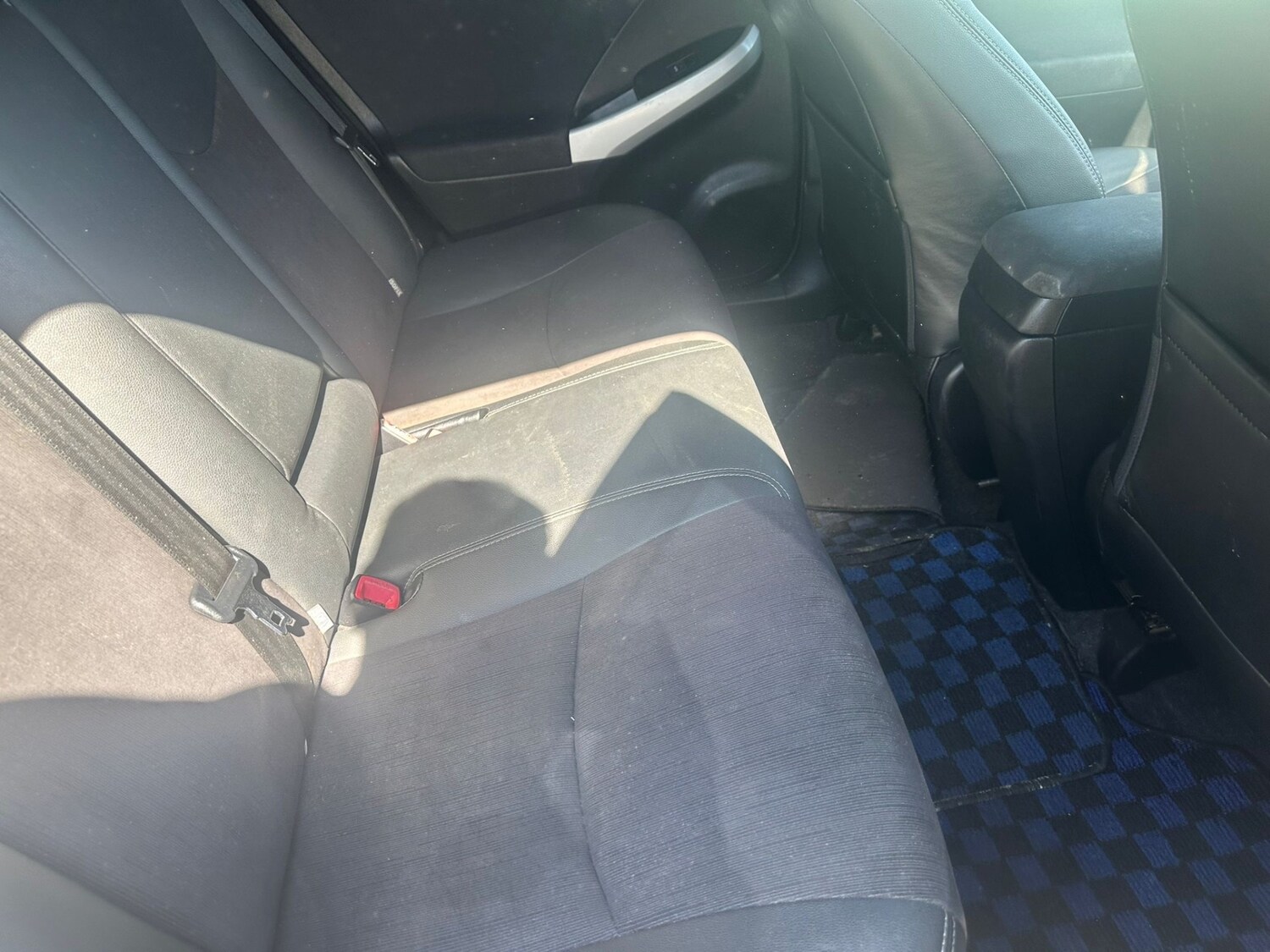 Used Toyota Prius 2012 for sale - 78162538: Photo 14