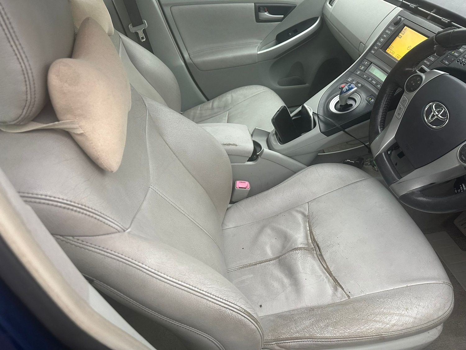 Used Toyota Prius 2010 for sale - 76940513: Photo 13