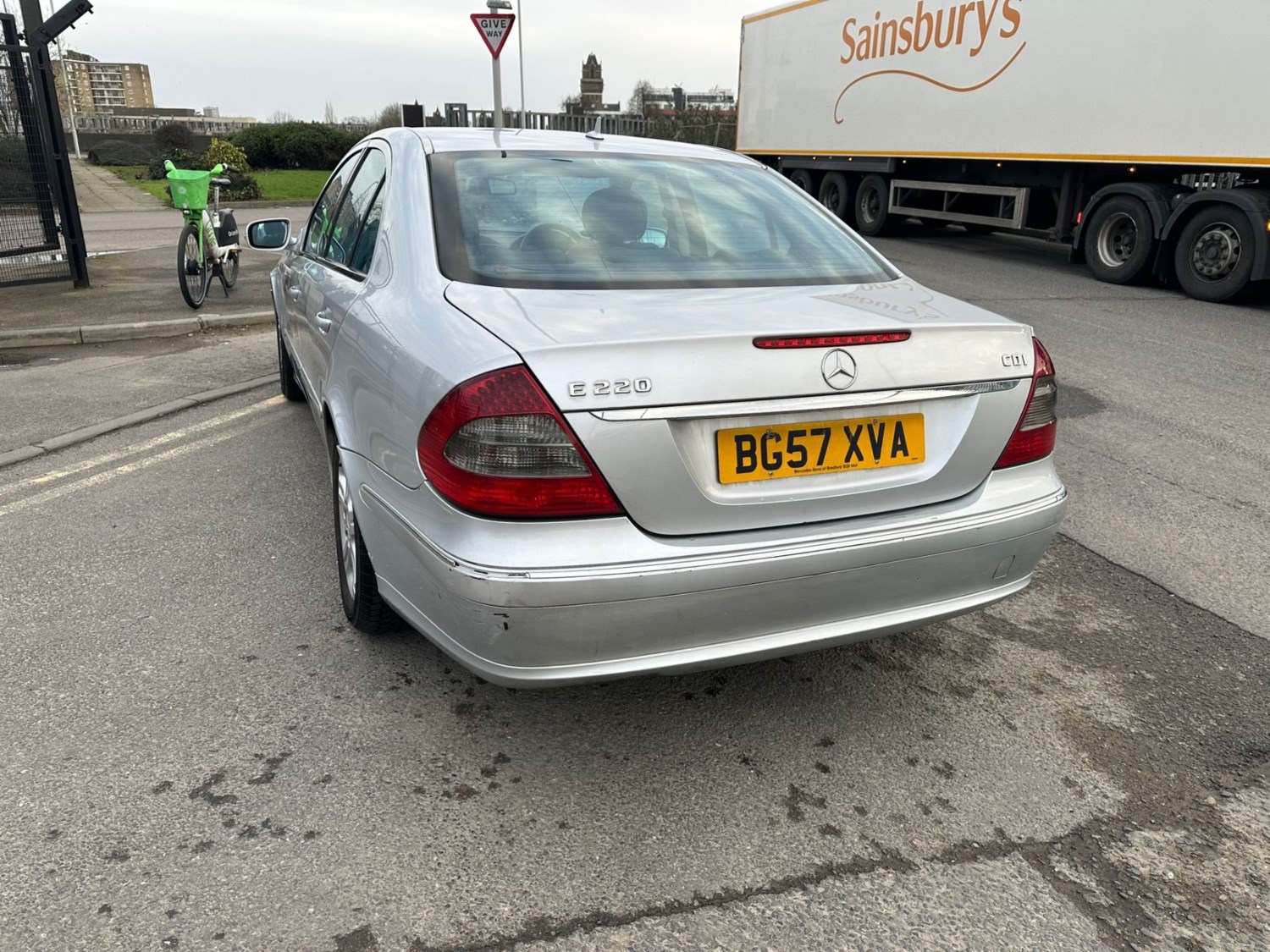 Mercedes-Benz E-Class 2007 (57) - E220 CDI Avantgarde 4dr Tip Auto - Image 4