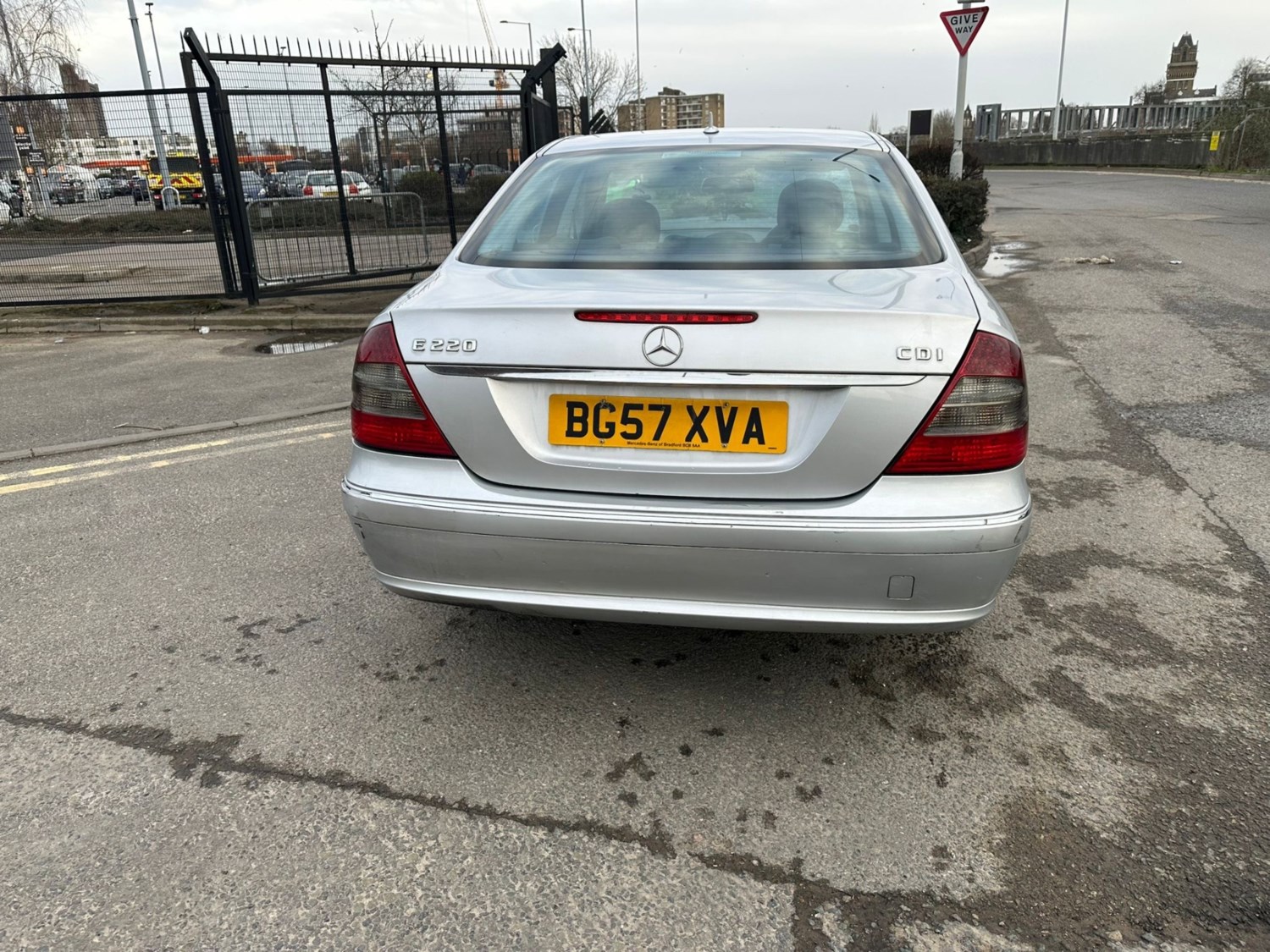 Mercedes-Benz E-Class 2007 (57) - E220 CDI Avantgarde 4dr Tip Auto - Image 5