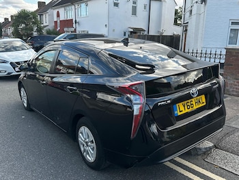 Used Toyota Prius 2016 for sale - 79536211: Photo