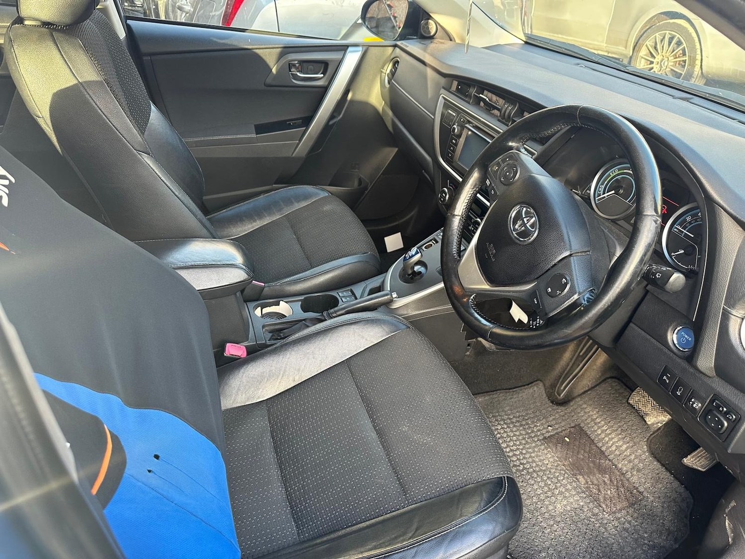 Used Toyota Auris 2014 for sale - 76751515: Photo 13