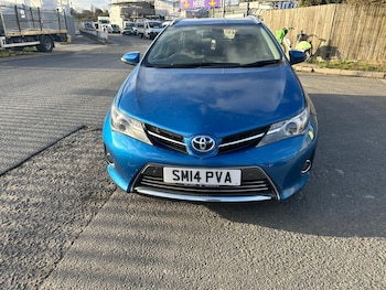 Toyota - Auris