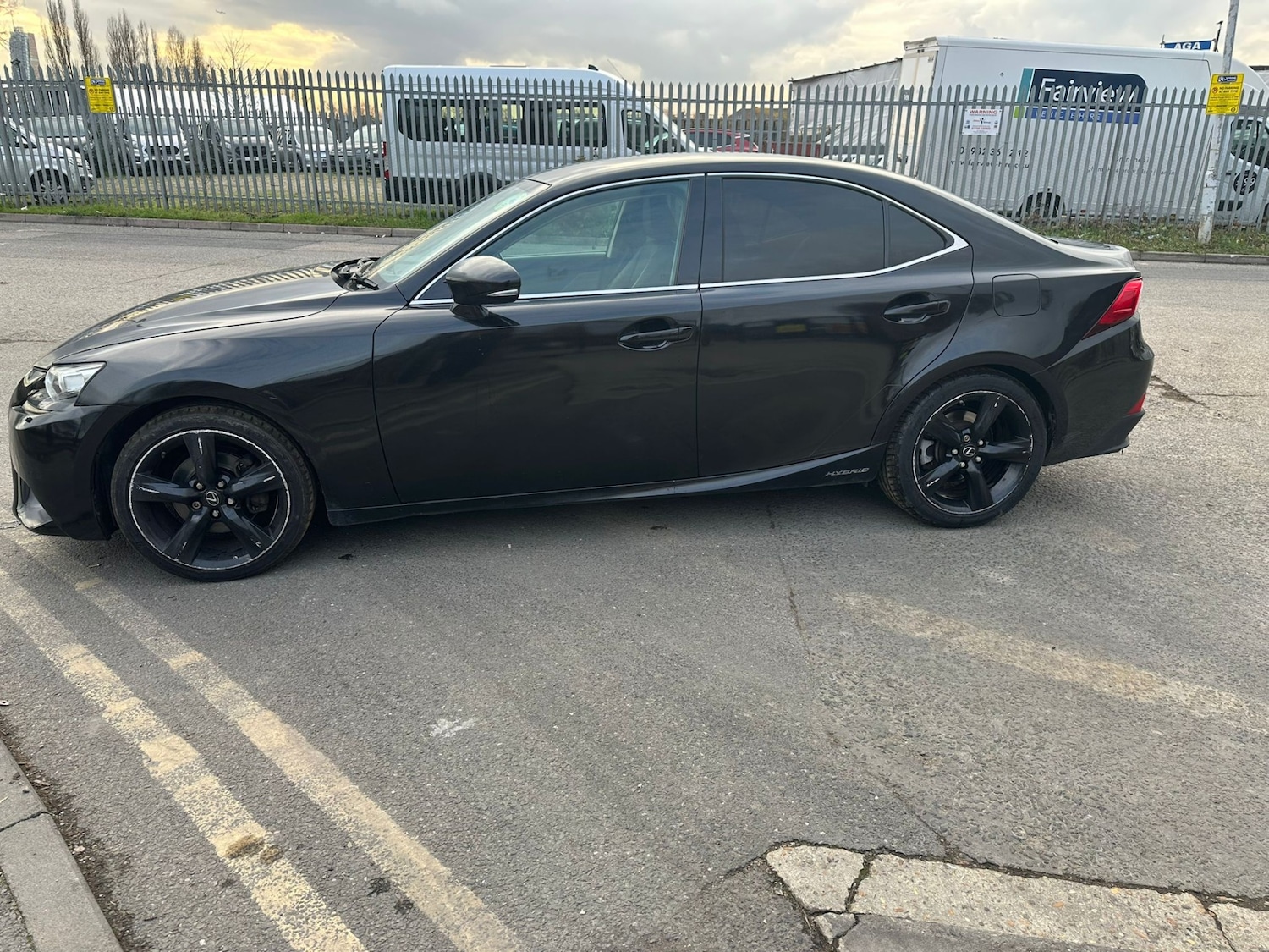 Used Lexus IS 2016 for sale - 76547759: Photo 4