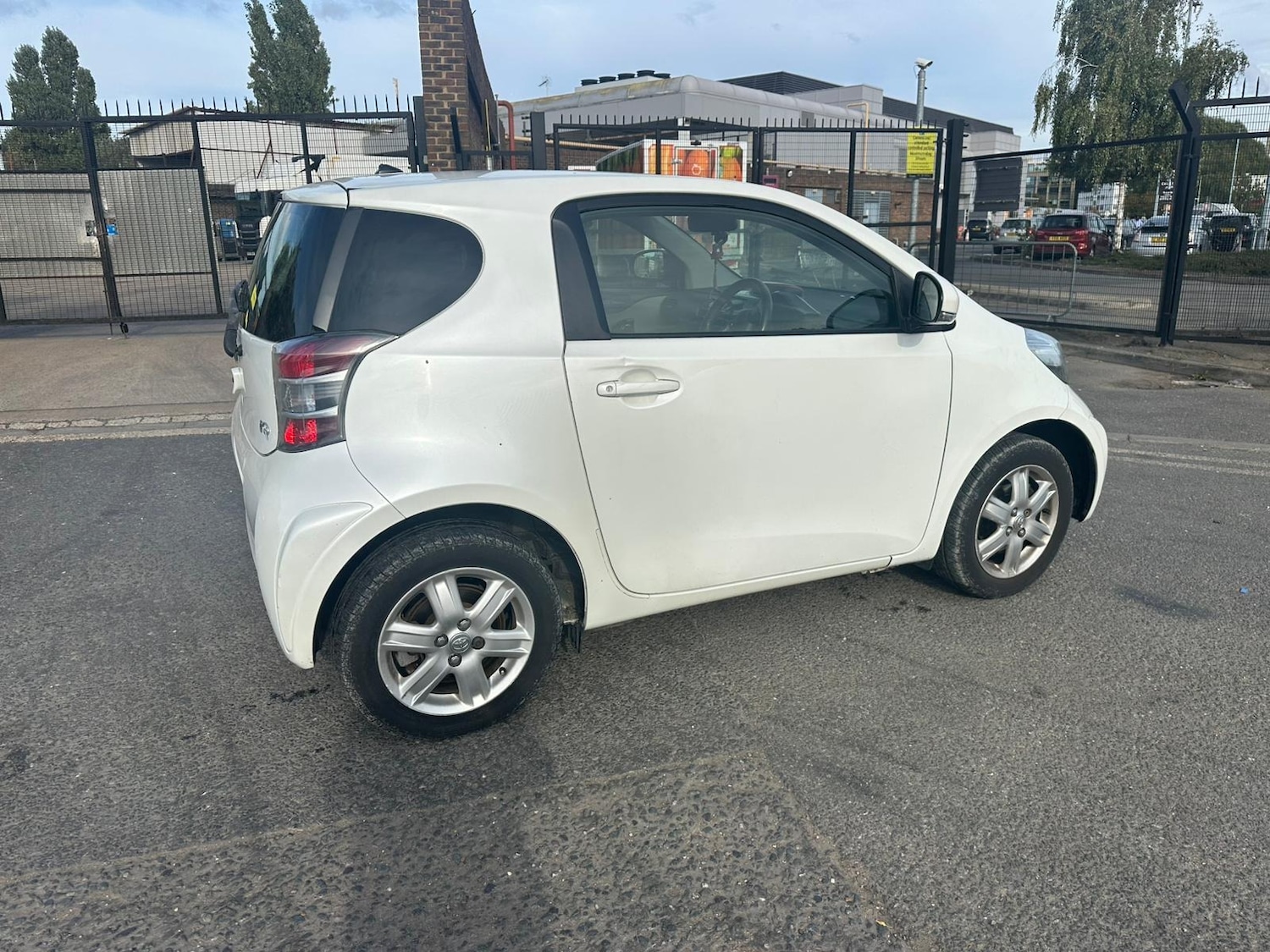 Used Toyota IQ 2012 for sale - 76547995: Photo 9