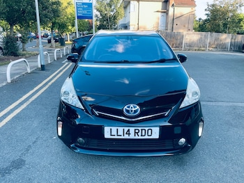 Used Toyota Prius+ 2014 for sale - 75862084: Photo