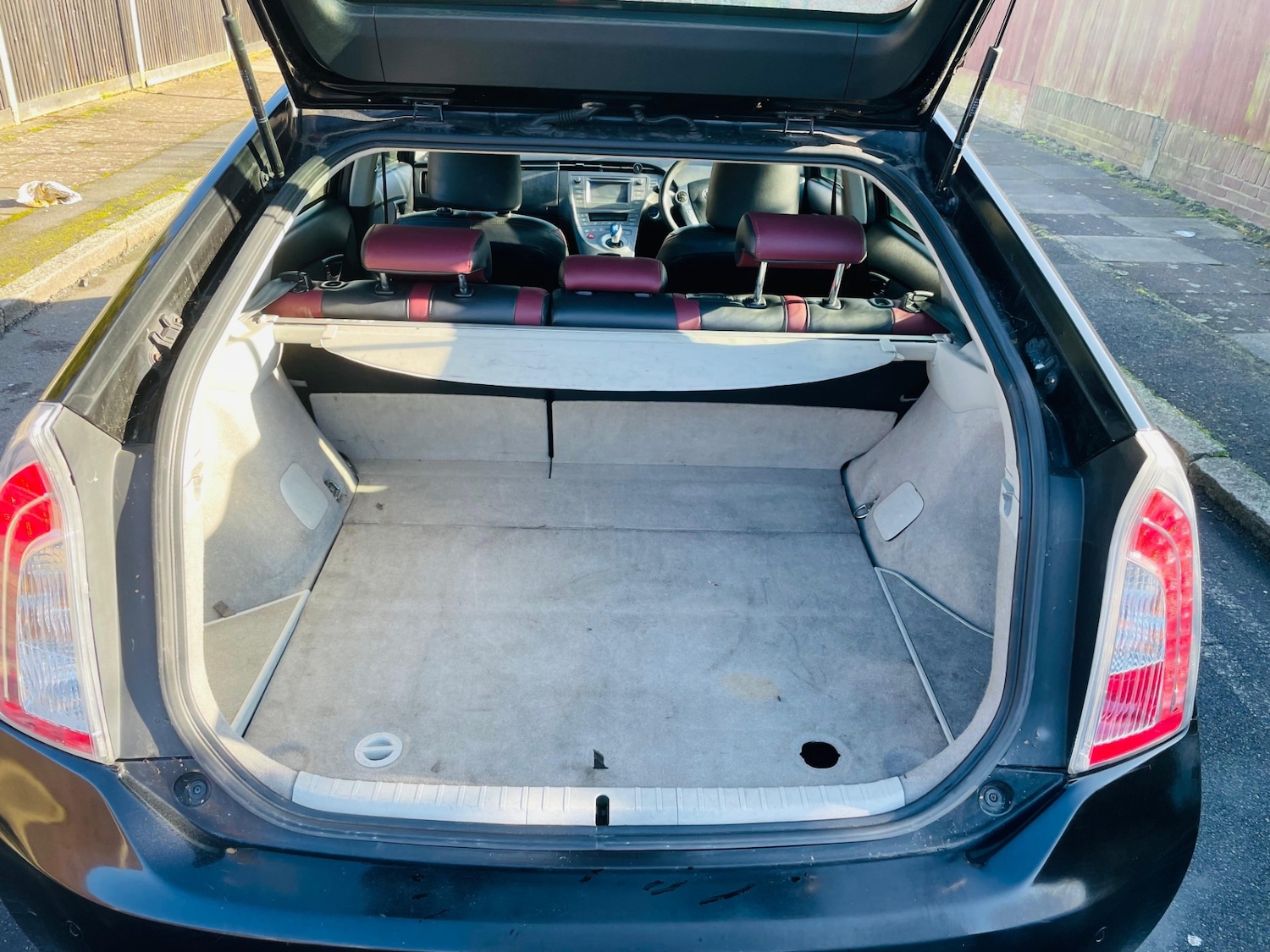 Used Toyota Prius 2012 for sale - 77080963: Photo 6