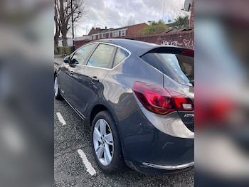 Used Vauxhall Astra 2015 for sale - 78604716: Photo