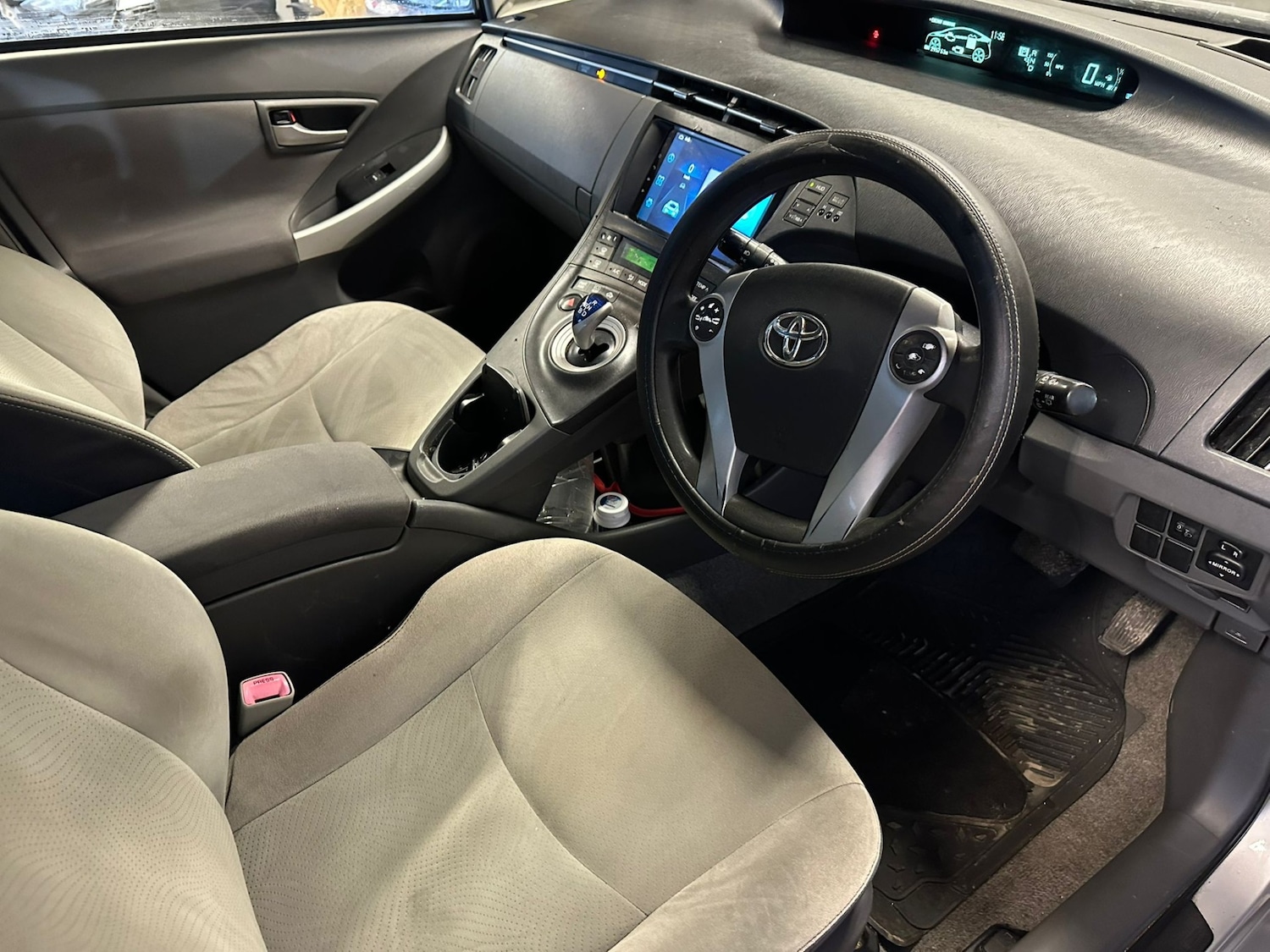 Used Toyota Prius 2011 for sale - 76547999: Photo 13