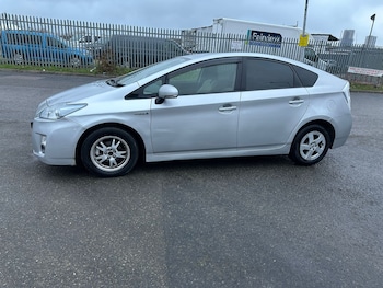 Used Toyota Prius 2011 for sale - 76547999: Photo