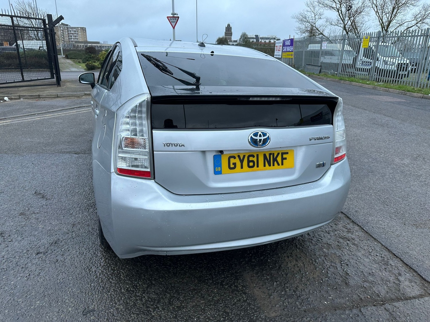 Used Toyota Prius 2011 for sale - 76547999: Photo 5