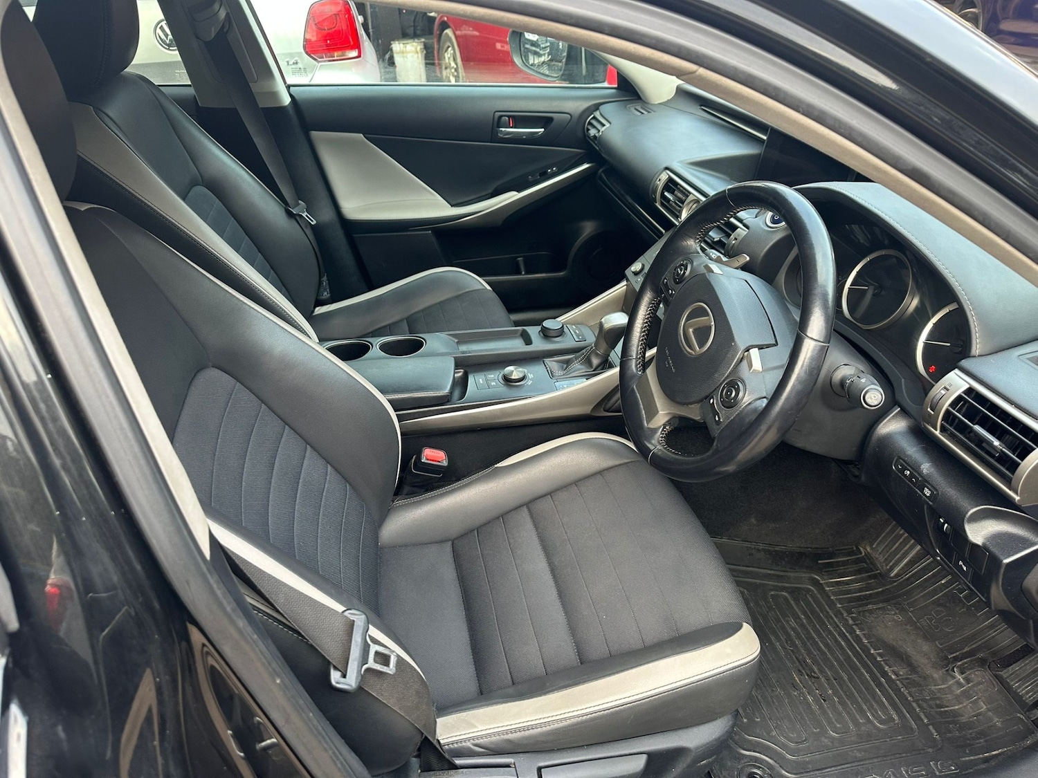 Used Lexus IS 2016 for sale - 76741603: Photo 12