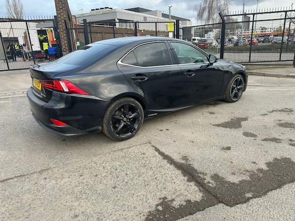 Used Lexus IS 2016 for sale - 76198773: Photo 9