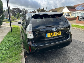 Used Toyota Prius+ 2014 for sale - 75361786: Photo