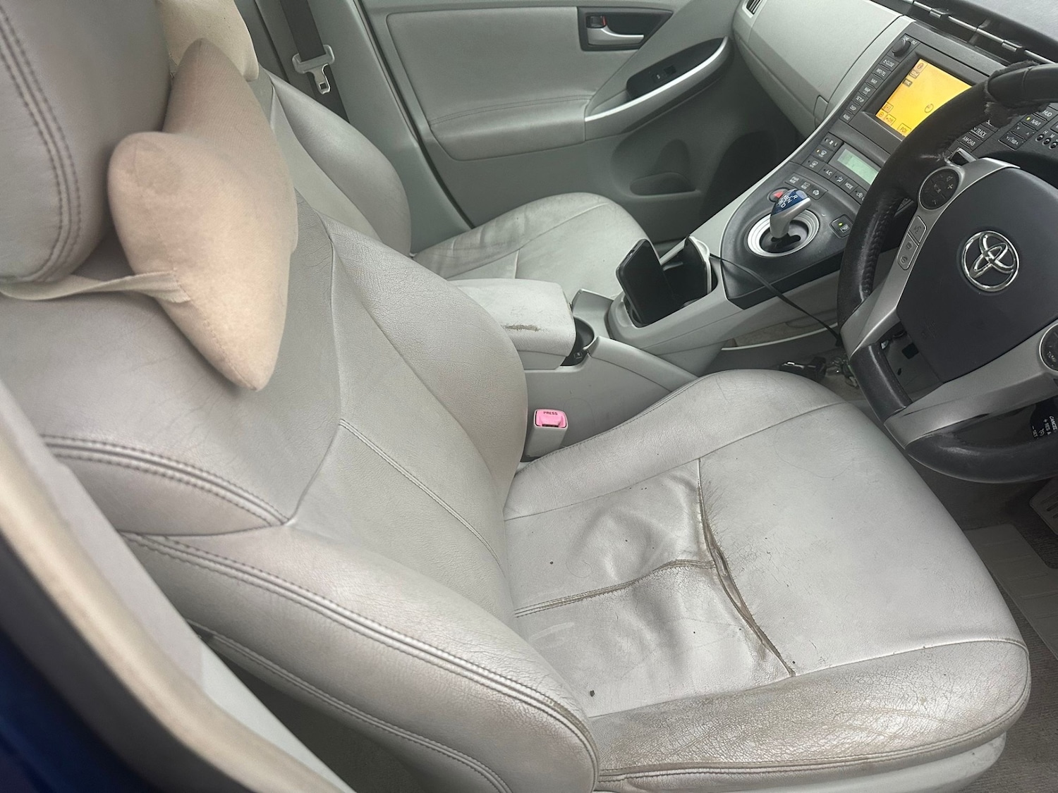 Used Toyota Prius 2010 for sale - 76844821: Photo 12