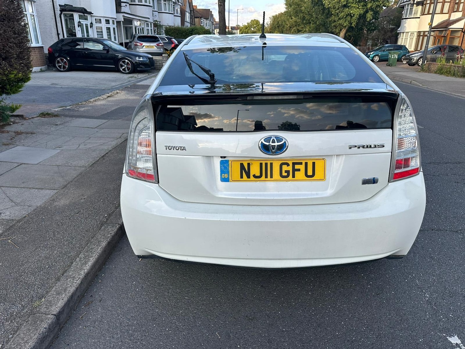 Used Toyota Prius 2011 for sale - 76751712: Photo 6