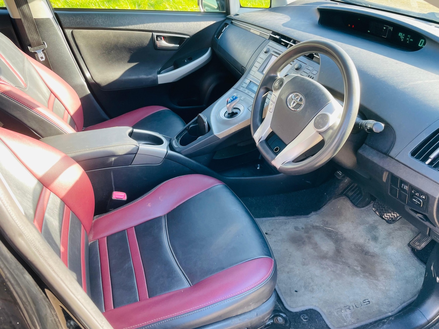 Used Toyota Prius 2012 for sale - 76940230: Photo 10