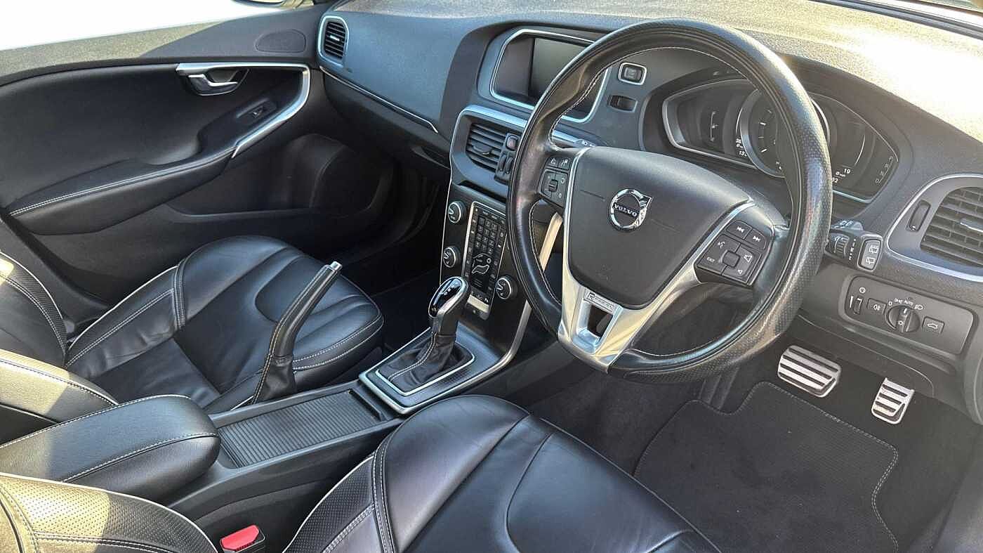 Used Volvo V40 2018 for sale - 76673639: Photo 5