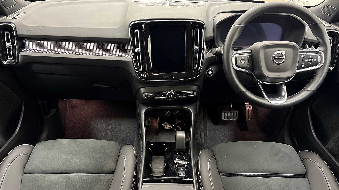 Used Volvo XC40 2025 for sale - 76830588: Photo 10