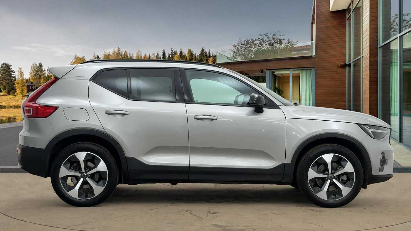 Used Volvo XC40 2025 for sale - 76830588: Photo 2