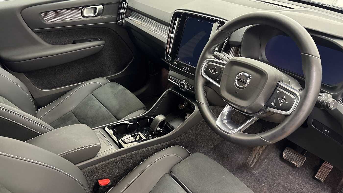 Used Volvo XC40 2025 for sale - 76830588: Photo 9