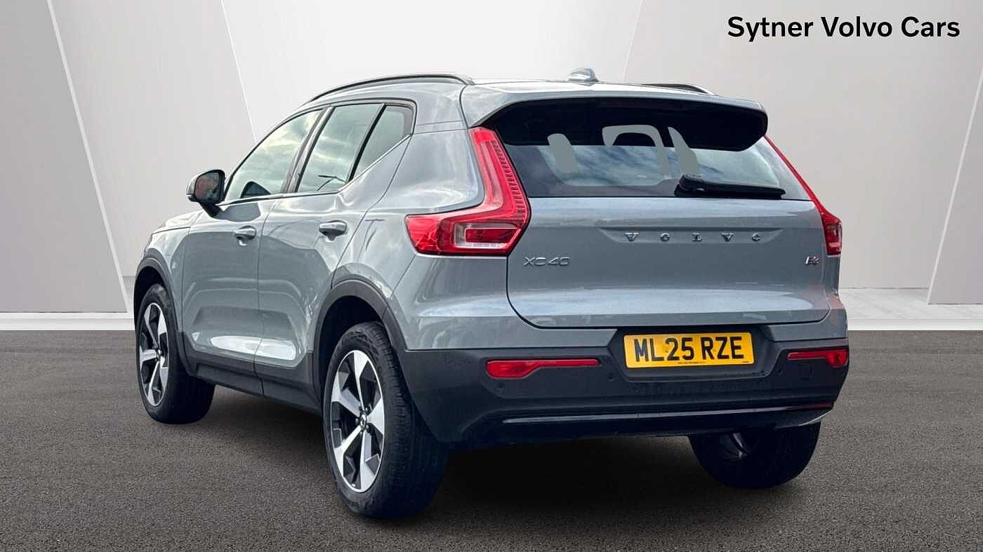 Used Volvo XC40 2025 for sale - 76680675: Photo 2