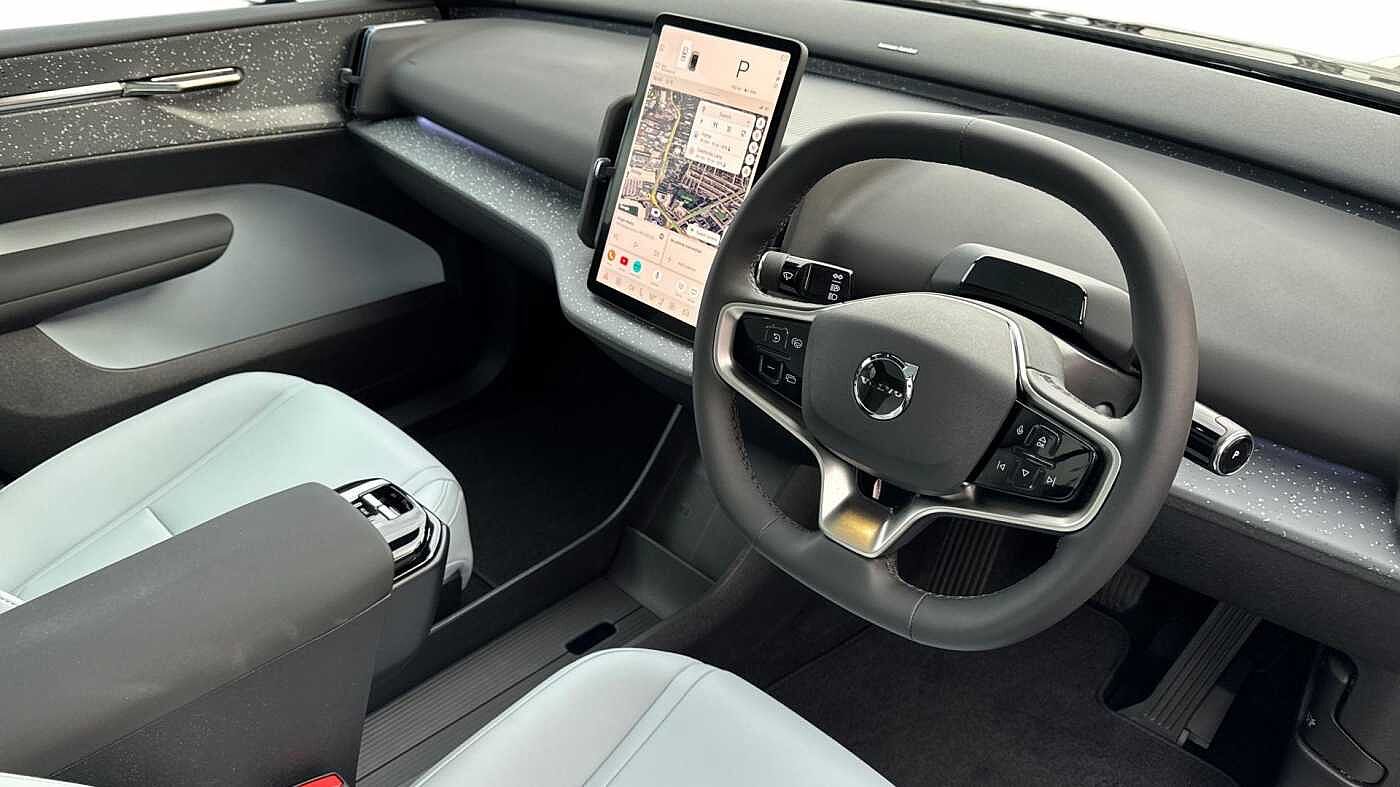 Used Volvo EX30 2025 for sale - 76679429: Photo 5